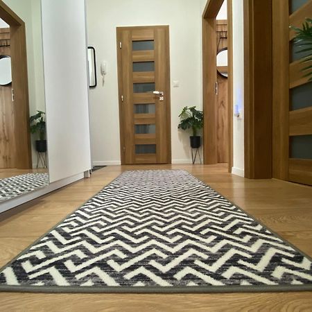 Apartment Mala Praha & Parking In The Garage 日利纳 外观 照片